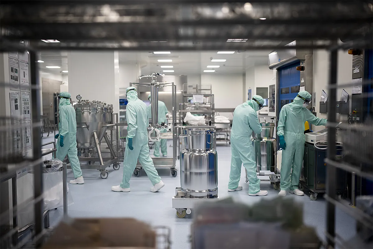 Así funciona la «súper planta» que elabora seis de las vacunas contra la gripe del mundo