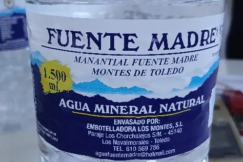 La AESAN alerta de la presencia de «Pseudomonas aeruginosa» en un lote de agua mineral de la marca Fuente Madre.