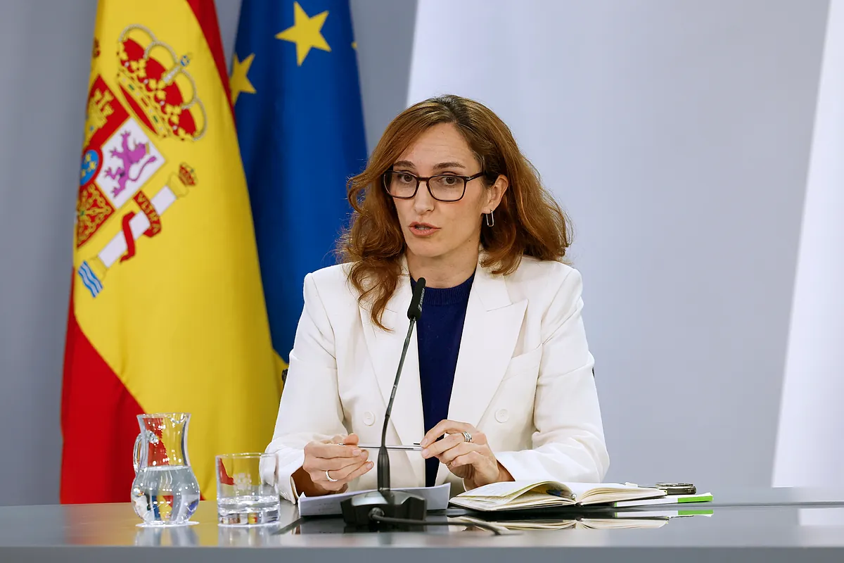 Mónica García alerta del crecimiento de la sanidad privada en medio de la huelga de médicos. "Necesitamos una ley que proteja y proteja al público."