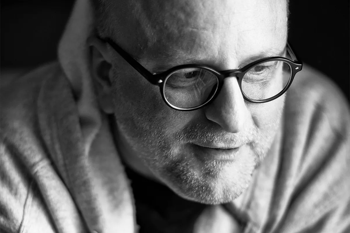 Michael E. Long, sobre la hormona del deseo. "La dopamina nos hace perseguir cosas que realmente no necesitamos"