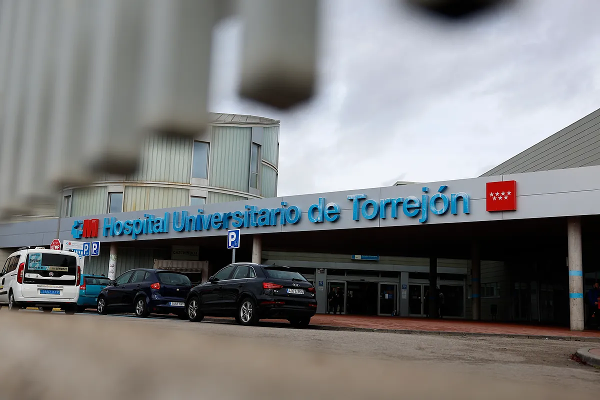 El Gobierno ha aprobado el proyecto de ley de priorización de la administración pública de la asistencia sanitaria, que anula el decreto de Aznar de 1997.