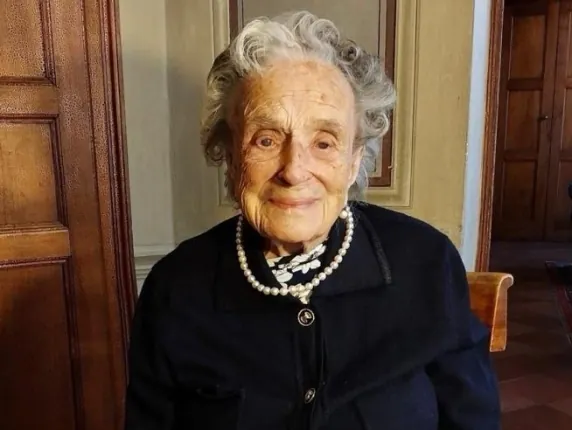 Cinturones azules. 9 secretos del centenario del mundo y el caso de una italiana de 114 años y 10 hijos.
