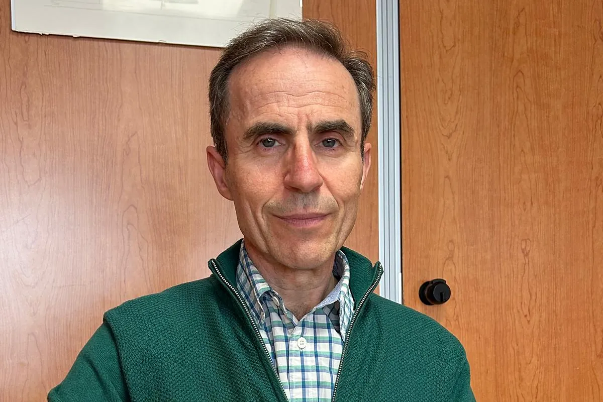 José María Molero, el médico principal, está en huelga. "Mónica García nos aplaudió en la calle y ahora dice que estamos politizados"