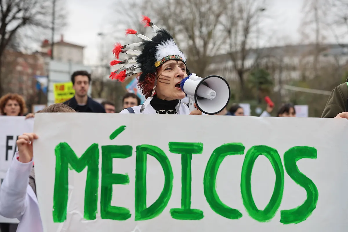 Los médicos vuelven a la huelga este lunes sin horizonte, según Sanidad