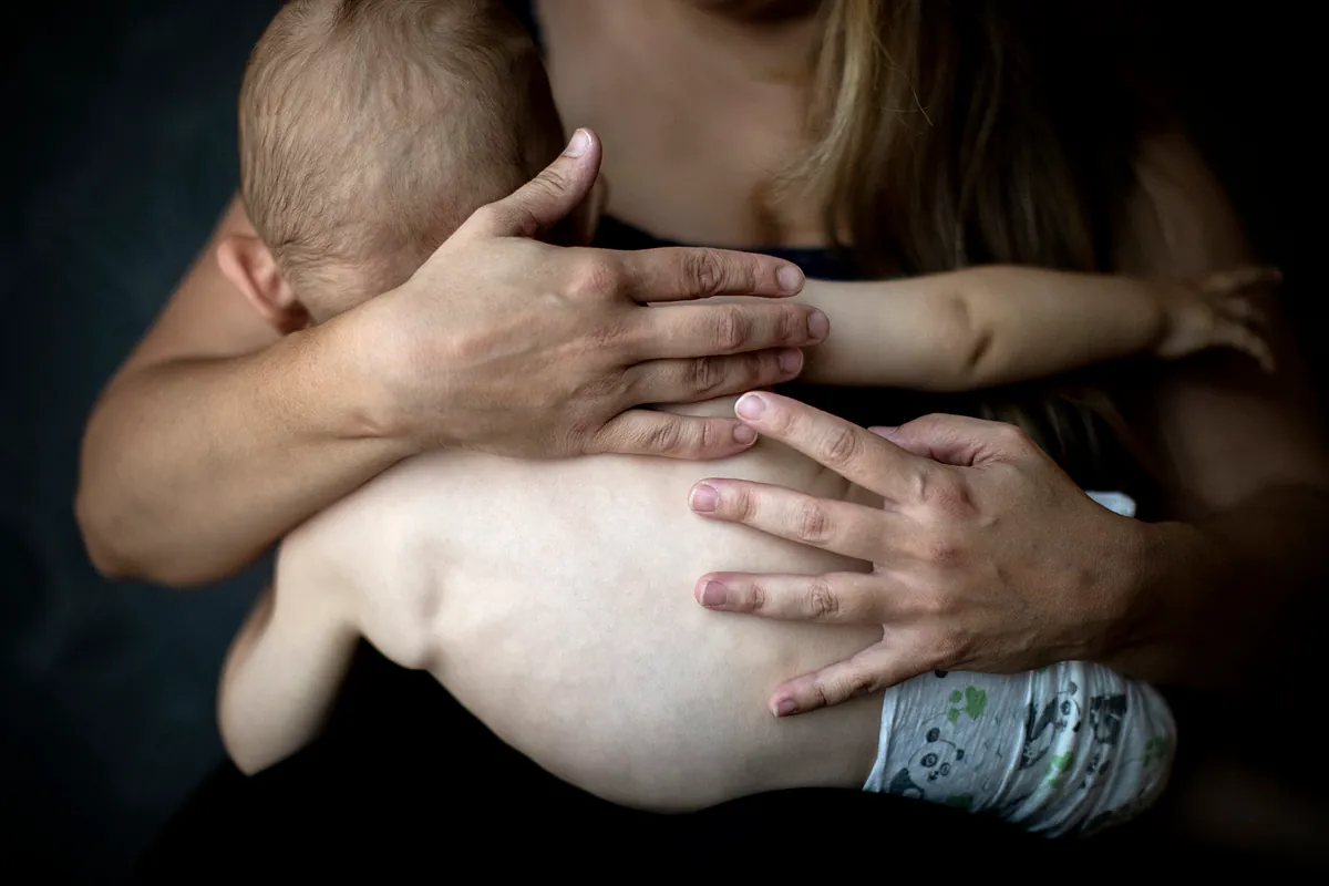 Ni en los ovarios, ni en los testículos. el «interruptor» de la fertilidad está en las funciones protectoras del cerebro.