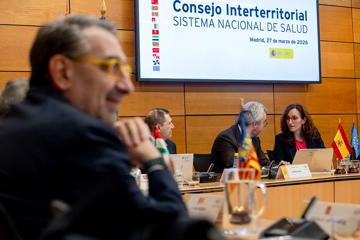 Sanidad y CCAA acuerdan buscar un mediador independiente para abordar la huelga de médicos contra la Carta Marco