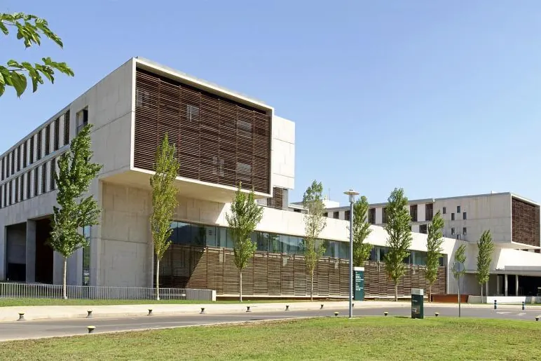 Un adolescente de 17 años falleció a causa de meningitis en el hospital de Dénia (Alicante).