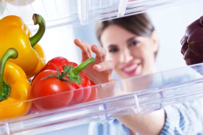 Frutas, café, harina, en el frigorífico o al aire libre. Cómo conservar los alimentos sin poner en riesgo la salud