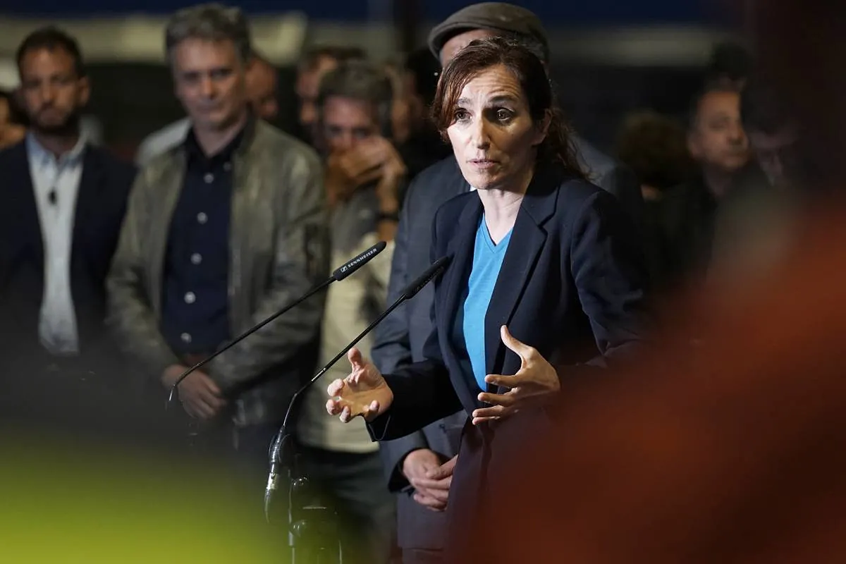 Brote de hantavirus, último minuto del crucero MV Hondius, en vivo | La Marina Mercante da la bienvenida al MV Hondius a Tenerife por motivos de seguridad y salud