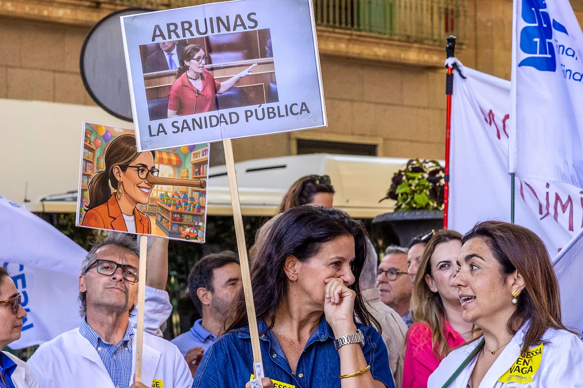 Mónica García pide luz verde al Estatuto Marco en el próximo Consejo de Ministros, donde los médicos están en el centro de la guerra