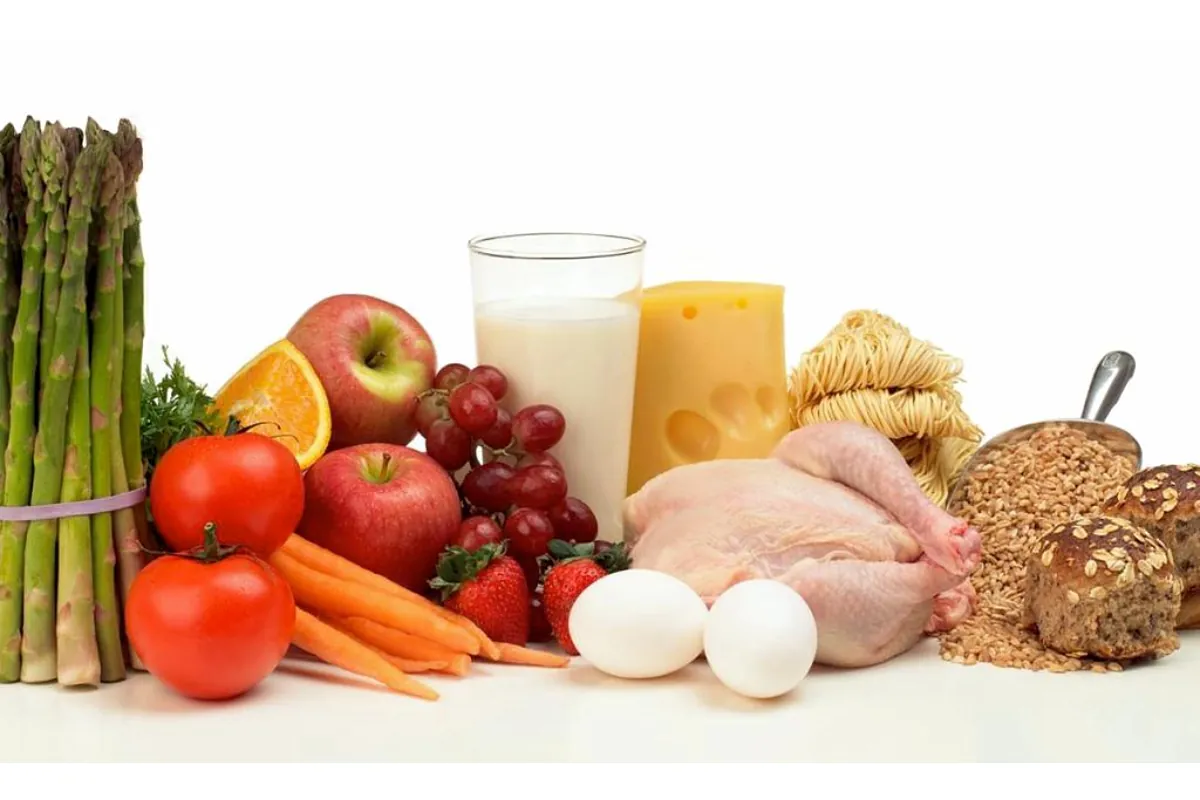¿Qué alimentos son seguros de usar cuando caducan? Mucho cuidado con los huevos y la leche