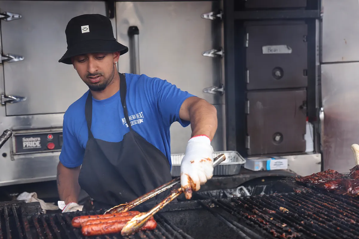 El riesgo de cáncer oculto en la carne procesada aumenta por cada 30 gramos. hasta un 13% más de tumores digestivos