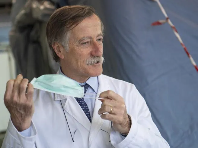 Massimo Andreoni, infectólogo, de vacaciones. "Lo mejor es evitar productos que puedan transmitir infecciones."